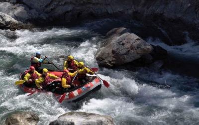 Rafting, Kayak, Canyoning Une descente découverte rafting et une location de VTT