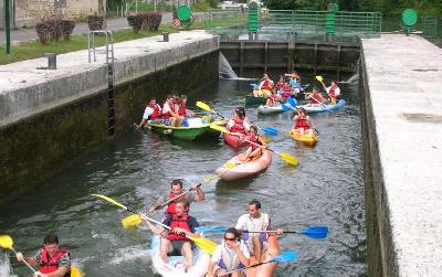 Rafting, Kayak, Canyoning Parcours en canoë ou en kayak sur la Charente pour enfant