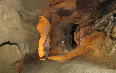 Escalade, Via ferrata, Spéléologie Spéléologie en Ardèche