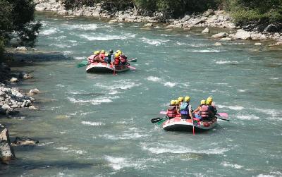 Rafting, Kayak, Canyoning Session de short rafting à Briançon