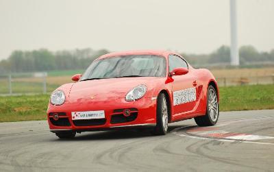 Ferrari, Porsche, Lamborghini Stage pilotage 2 tours en Porsche Cayman S à Clastres