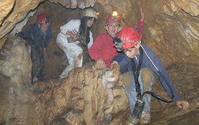 Escalade, Via ferrata, Spéléologie Spéléologie encadrée dans le Périgord