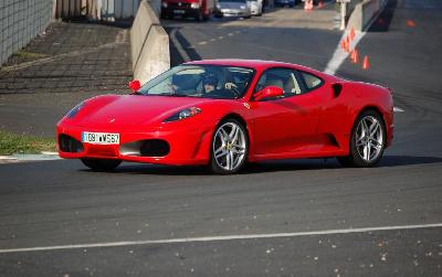 Ferrari, Porsche, Lamborghini Pilotage en Ferrari F430 au circuit du Luc