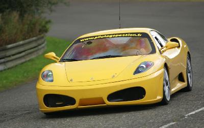 Ferrari, Porsche, Lamborghini Pilotage 2 tours en Ferrari F430 ou en Lamborghini à Bresse