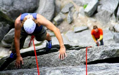 Escalade, Via ferrata, Spéléologie Journée d'escalade sur falaises en Gironde