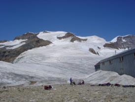 Le refuge Sella, Castore et  l'arrête du Lyskamm 