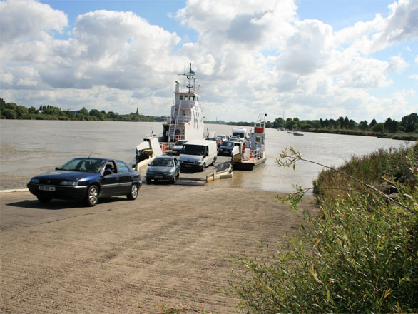 Bac du Pellerin - Couron, sur la Loire