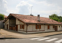 Maison landaise typique