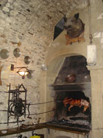 Cochon à la broche dans un restaurant de Prague