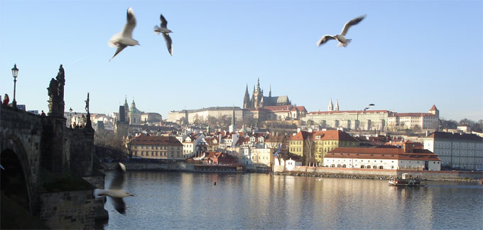 Le chateau de prague et le pont charles