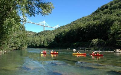 Rafting, Kayak, Canyoning Location de canoë pour 2 personnes dans l'Aveyron